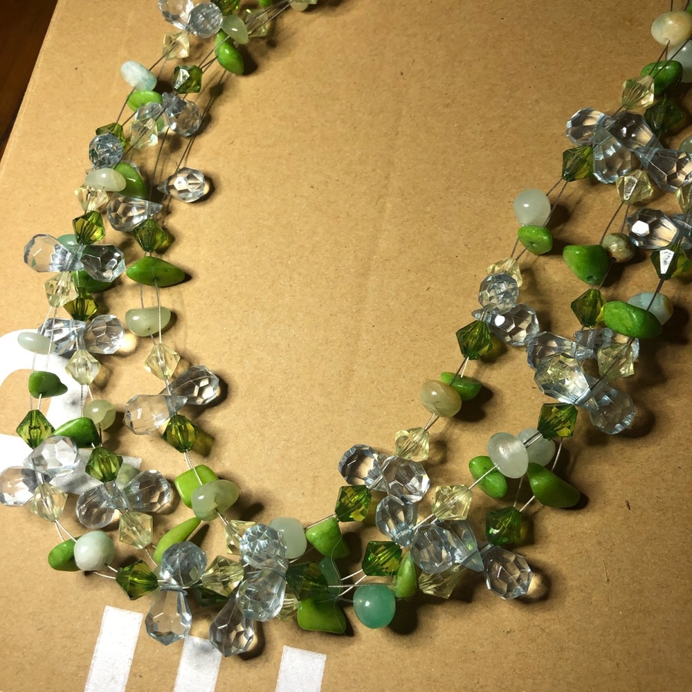 Bead necklace green clear wire jewelry
